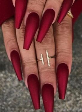 Nail Art Rouge 50 Photos Et Inspirations Pour Vos Ongles 2025