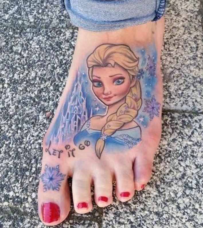 Tatouage Disney Elsa Reine Des Neiges Sur Le Pied 