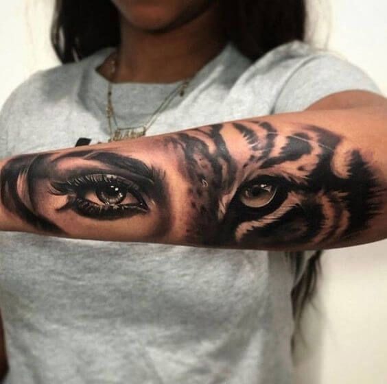 tatouage réaliste Mi Femme, Mi Tigre