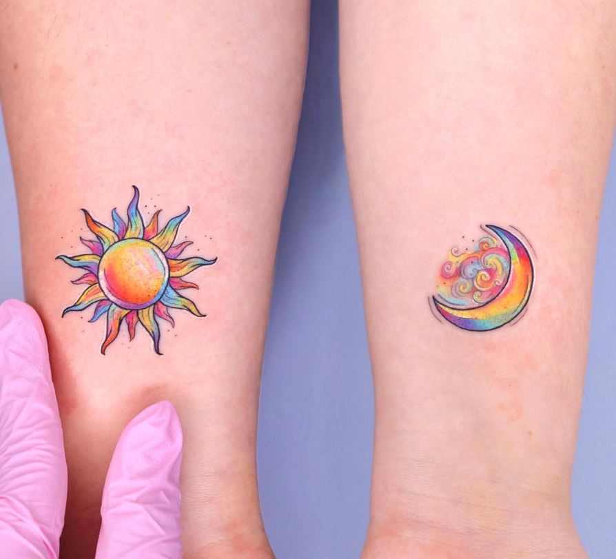 Tatouage Lune Soleil Minimaliste Multicolore 