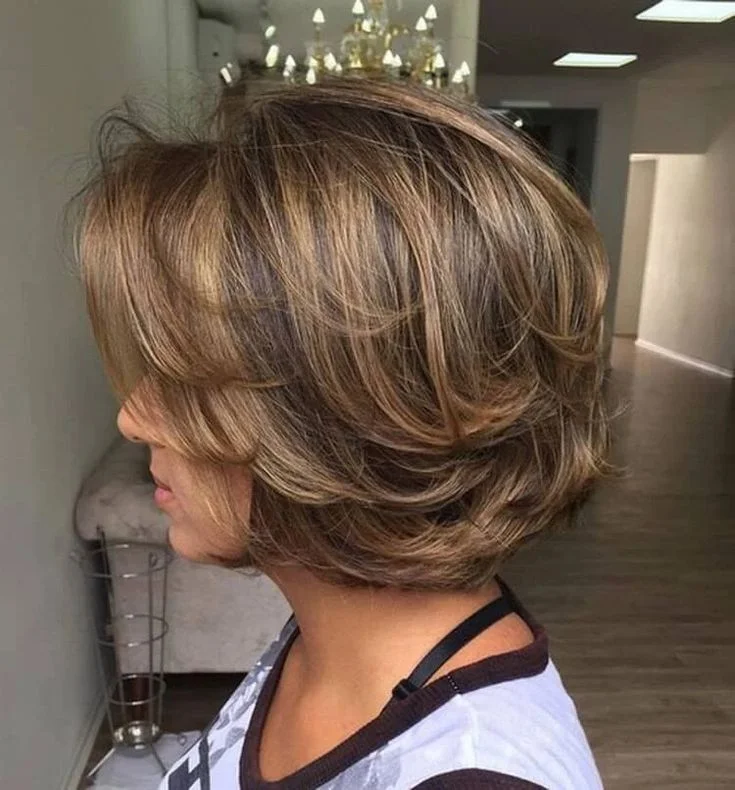 coupe cheveux femme 60 ans