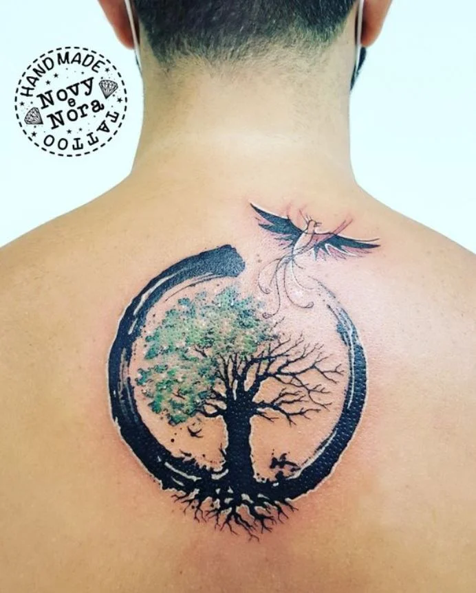 tatouage arbre de vie sur le cou