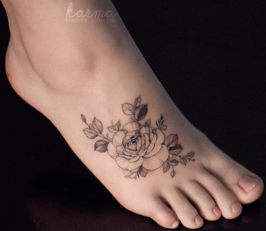 Tatouage pivoine 70 id es et inspirations en photo 2024