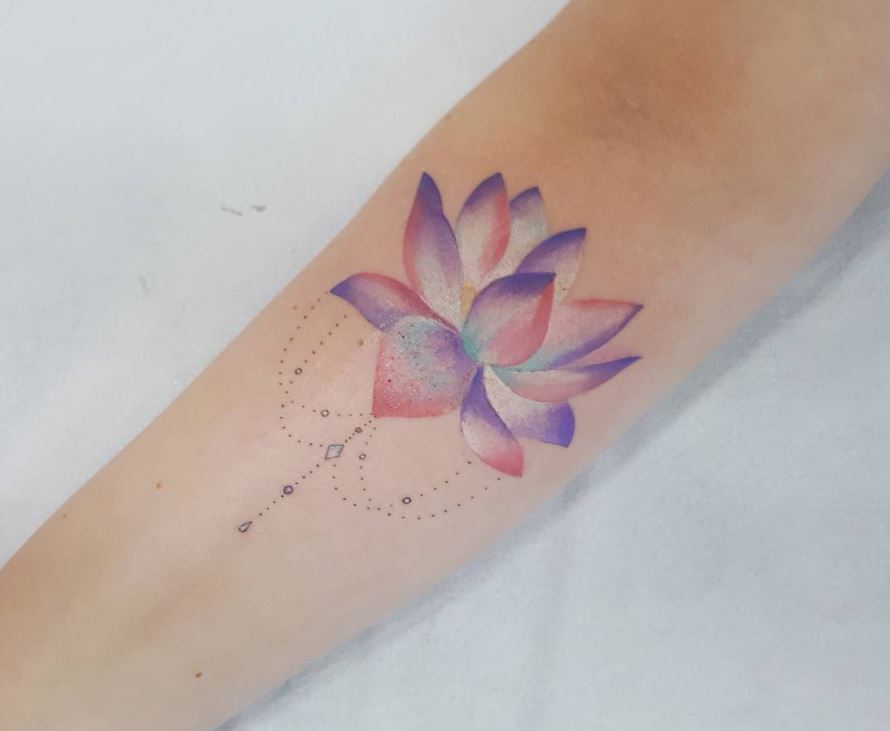 Tatouage Fleur De Lotus à Bijoux 