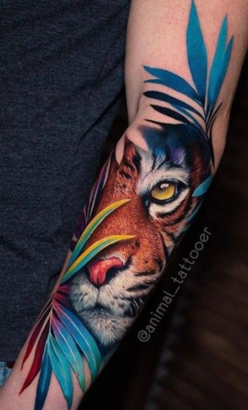  Tatouage Tigre Et Feuilles Multicolores 