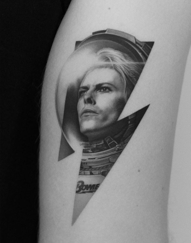 Tatouage éclair Portrait De David Bowie 