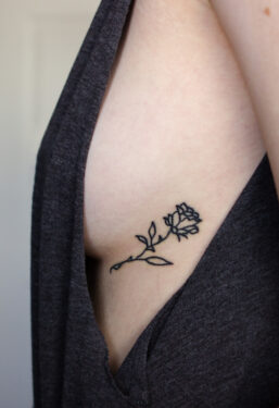 Quelle fleur choisir pour son futur tatouage ?