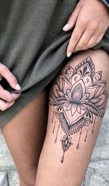 Tatouage Mandala Lotus Sur La Cuisse 