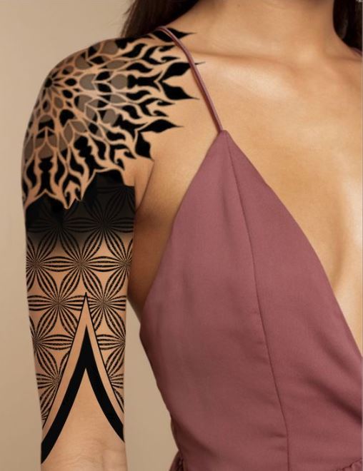 Tatouage Mandala à Motif Tribal Sur L'épaule 