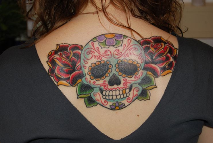 Tatouage Sugar Skull & Fleurs 