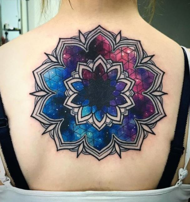  Tatouage Mandala Et Ciel étoilé En Aquarelle 